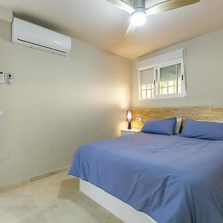 Apartment Vistas Azules -- Remodeled, Large Terrace, Spectacular Ocean Views And Level Access Torremolinos